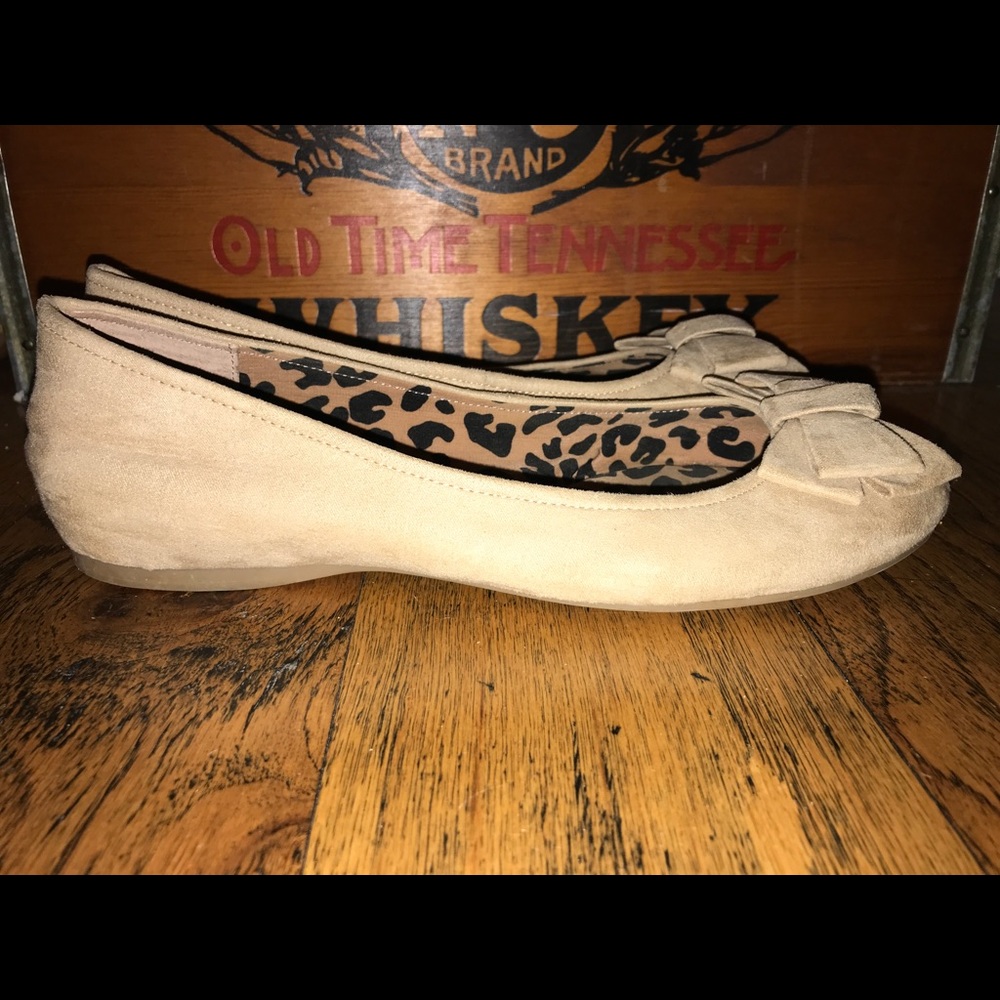 Jessica Simpson flats